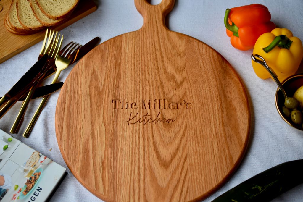 The Family Board - Large Round Oak Cheese Board